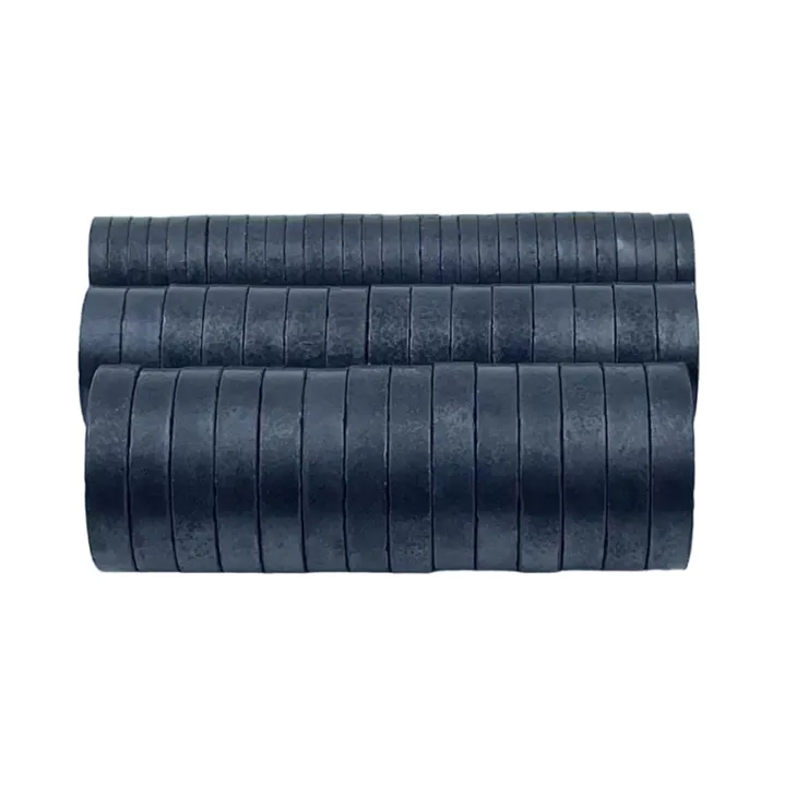 Magnet ferit yang kuat